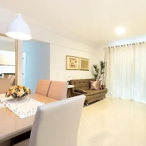 Apartamento Aluguel Apartamento 2 Dormitórios 6 Pessoas Com Piscina Bombas, Bombinhas